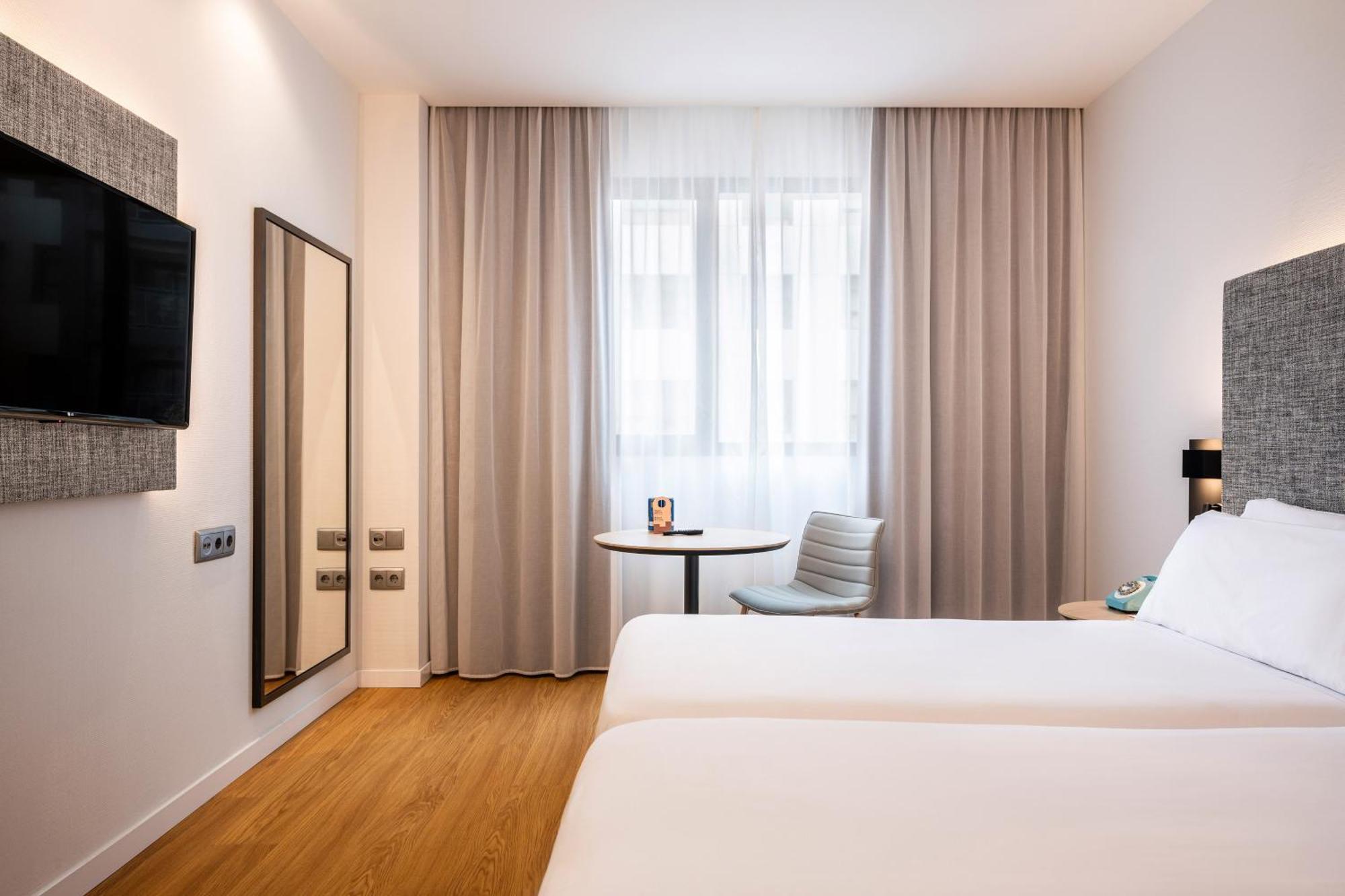 Hotel Barcelona Aeropuerto, affiliated by Meliá El Prat de Llobregat Camera foto