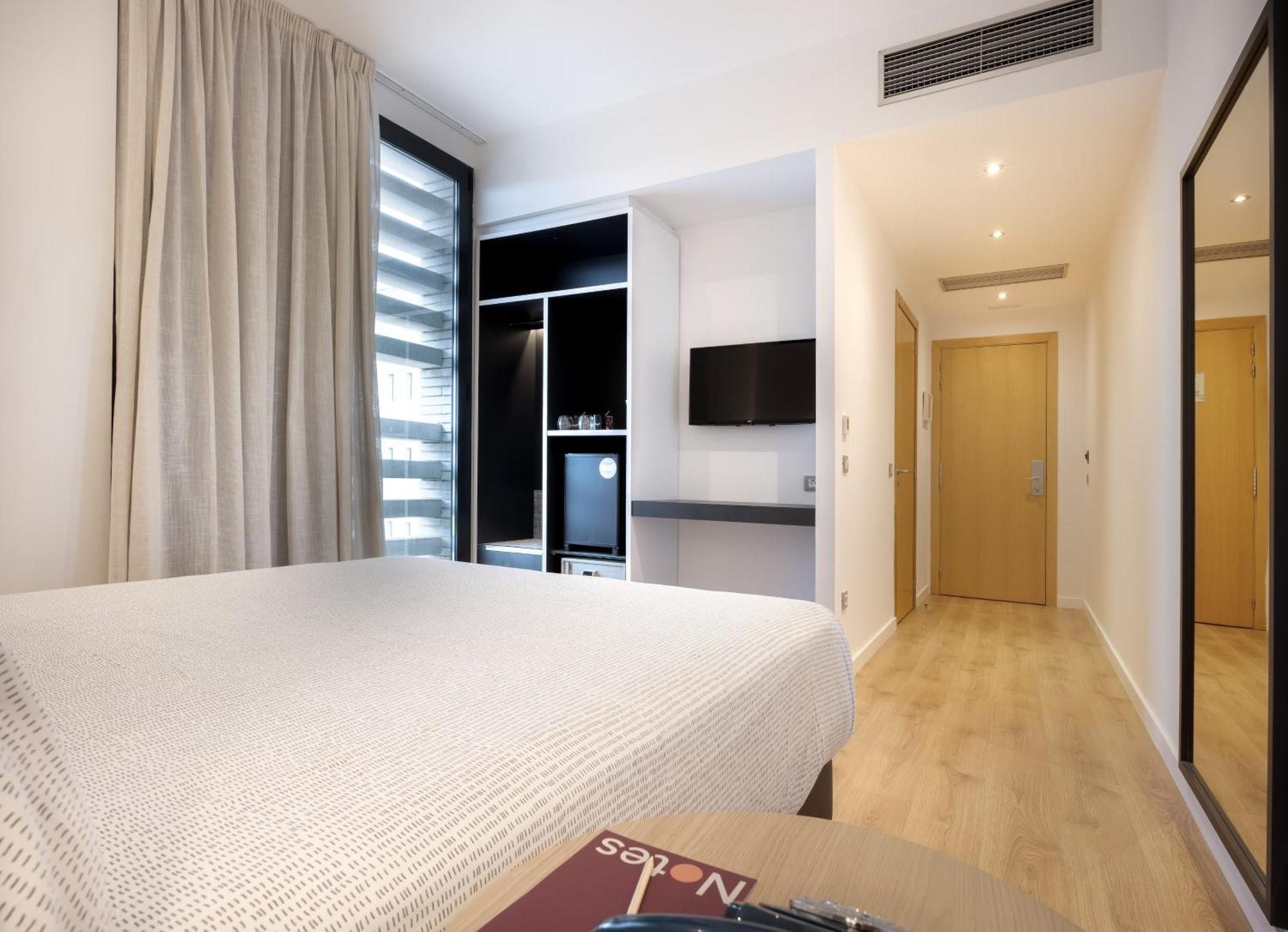 Hotel Barcelona Aeropuerto, affiliated by Meliá El Prat de Llobregat Esterno foto