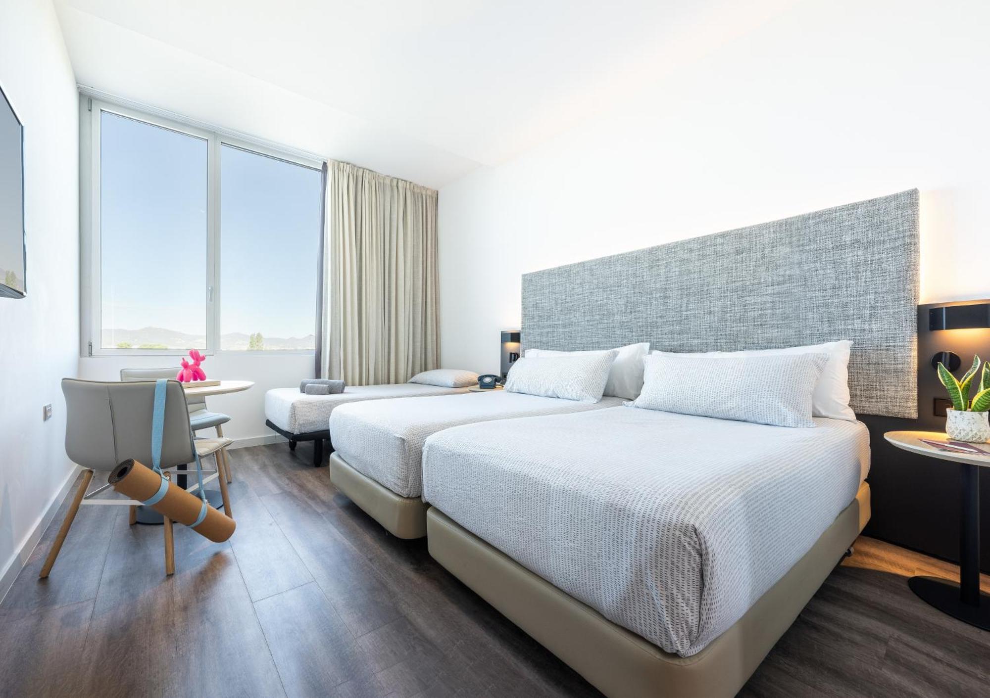 Hotel Barcelona Aeropuerto, affiliated by Meliá El Prat de Llobregat Esterno foto