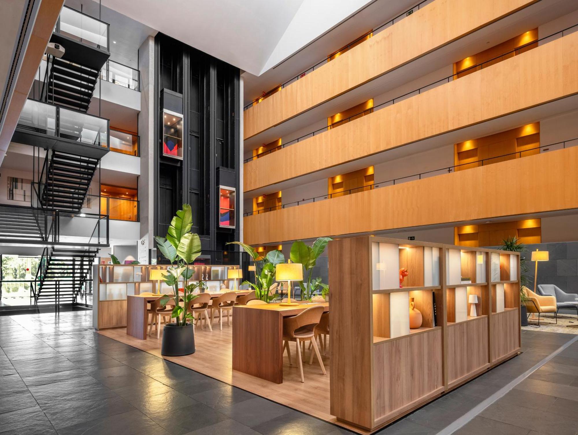 Hotel Barcelona Aeropuerto, affiliated by Meliá El Prat de Llobregat Esterno foto
