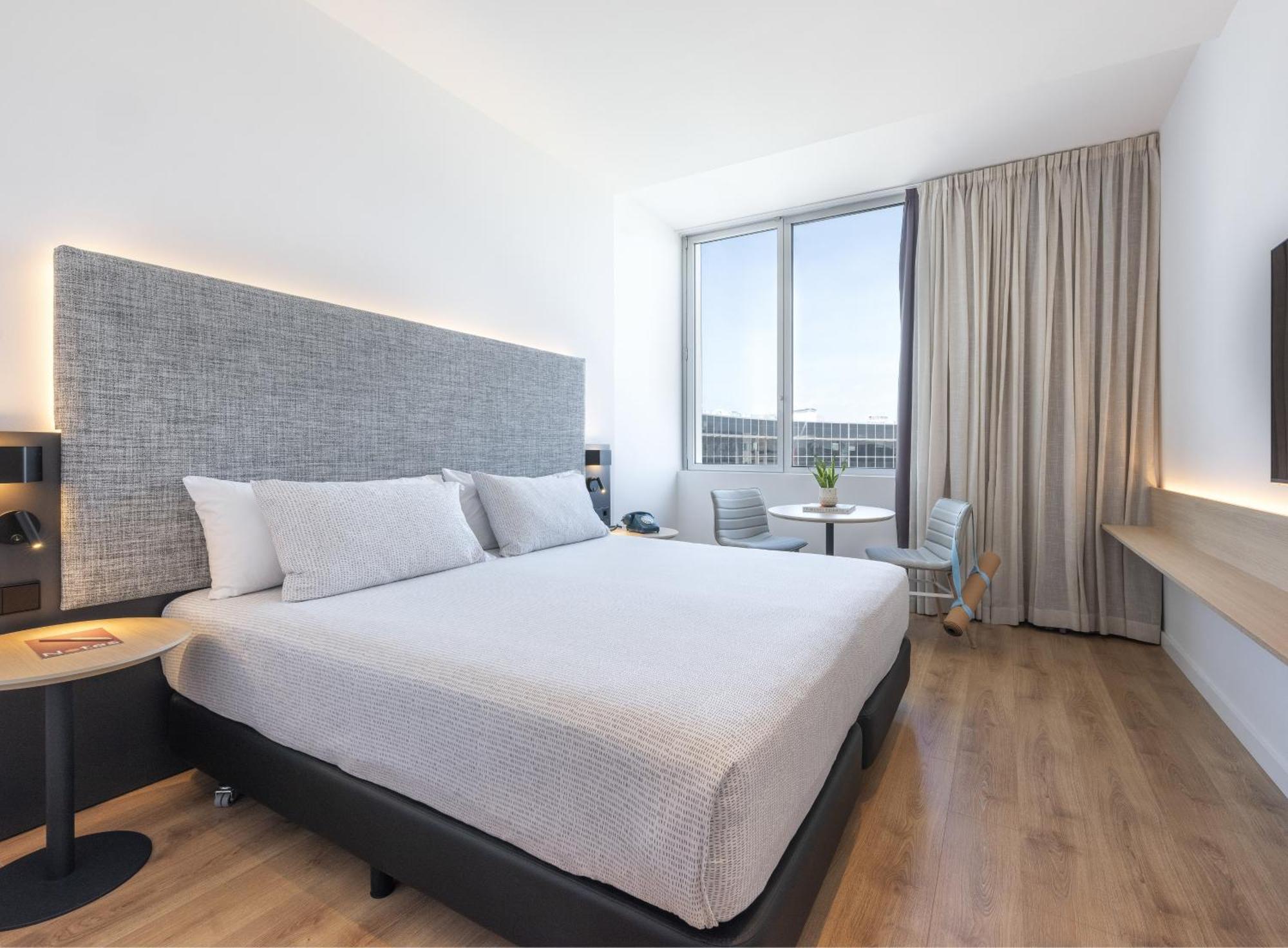 Hotel Barcelona Aeropuerto, affiliated by Meliá El Prat de Llobregat Esterno foto