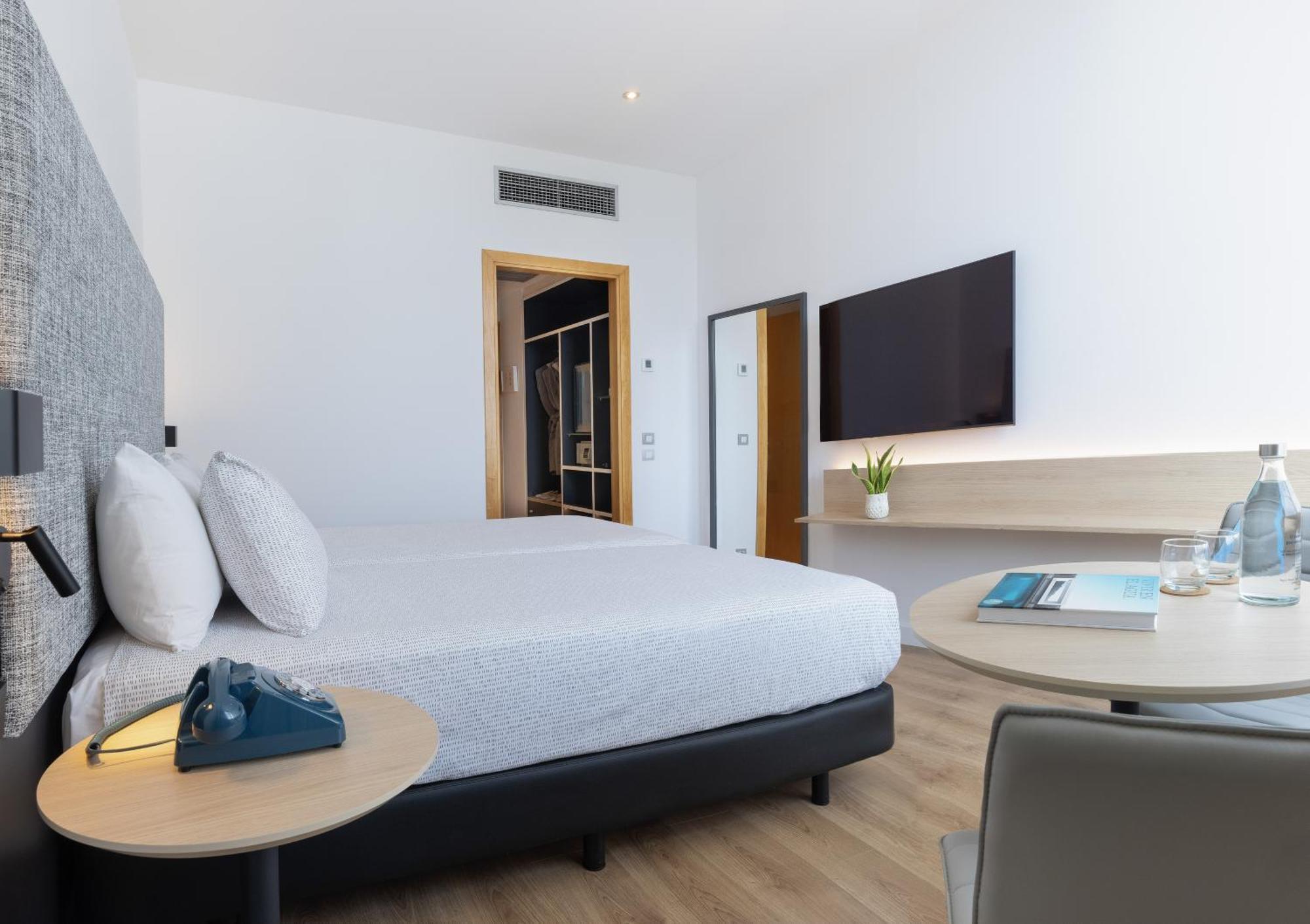 Hotel Barcelona Aeropuerto, affiliated by Meliá El Prat de Llobregat Esterno foto