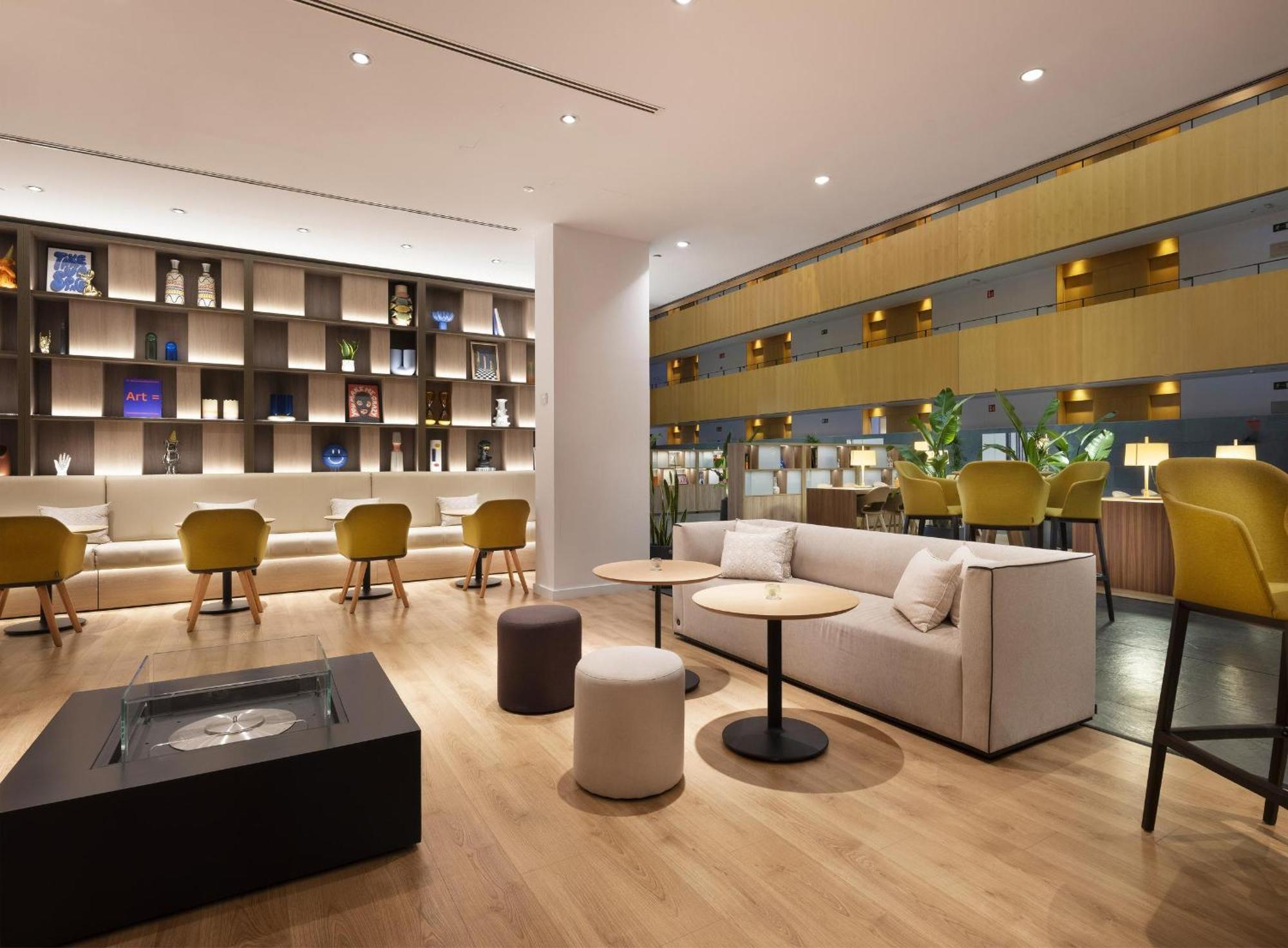Hotel Barcelona Aeropuerto, affiliated by Meliá El Prat de Llobregat Esterno foto