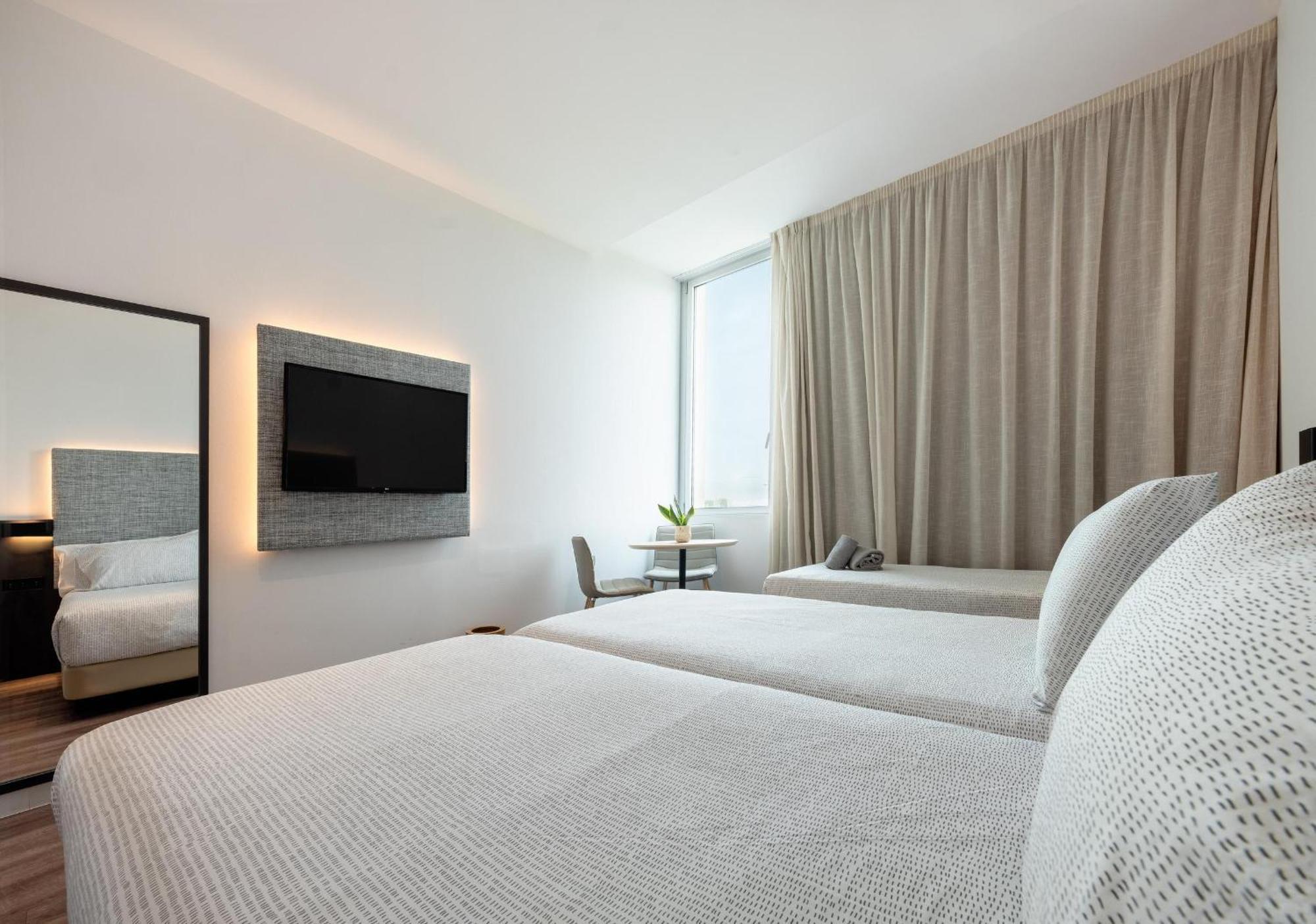 Hotel Barcelona Aeropuerto, affiliated by Meliá El Prat de Llobregat Esterno foto