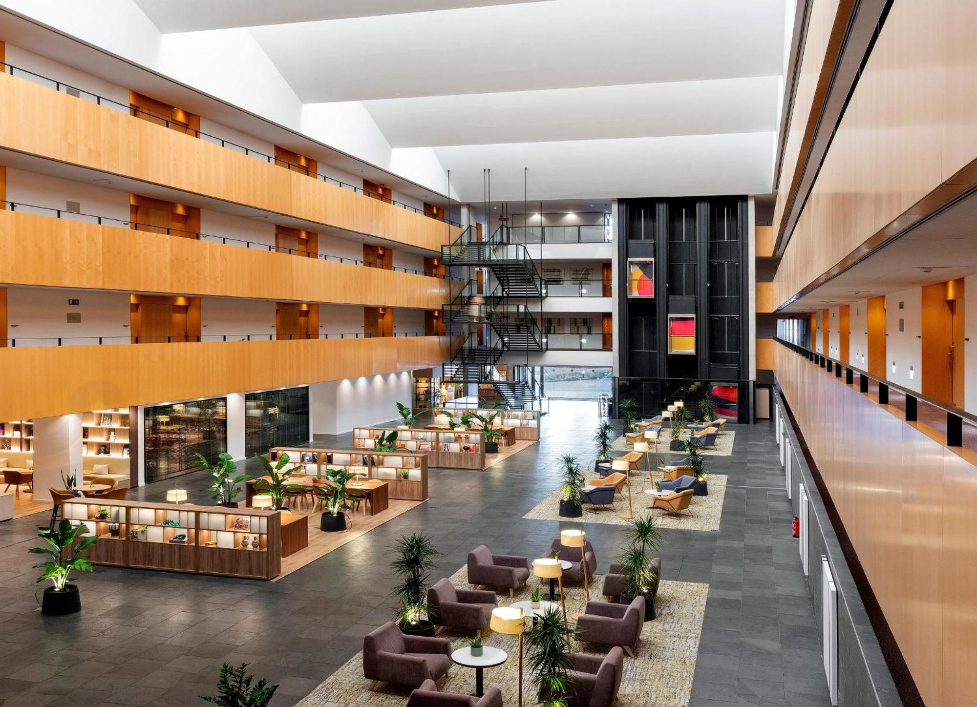 Hotel Barcelona Aeropuerto, affiliated by Meliá El Prat de Llobregat Esterno foto